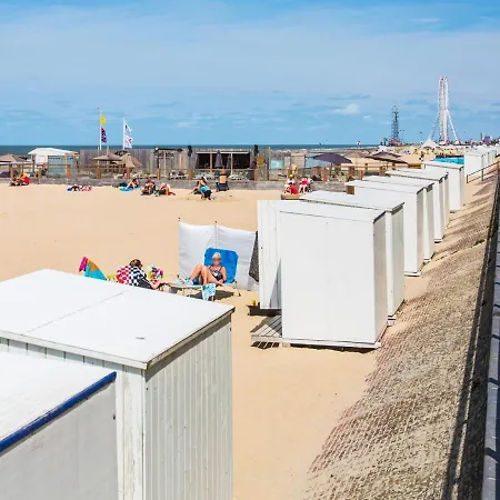 Апартаменты Modern Within Walking Distance Of The Se Миделкерк