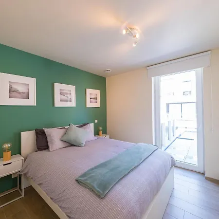 Modern Within Walking Distance Of The Se Миделкерк